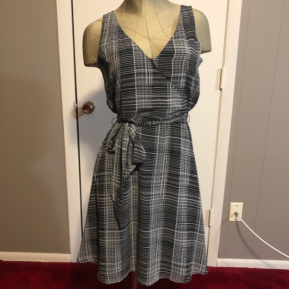 Black and gray vintage style dress